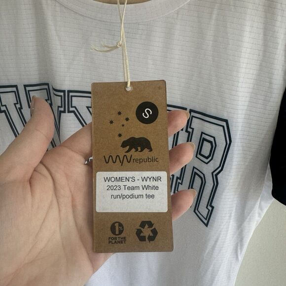 Wyn Republic Women's Active Fly Tee New Small Cyclist Cycling KT - Picture 3 of 4